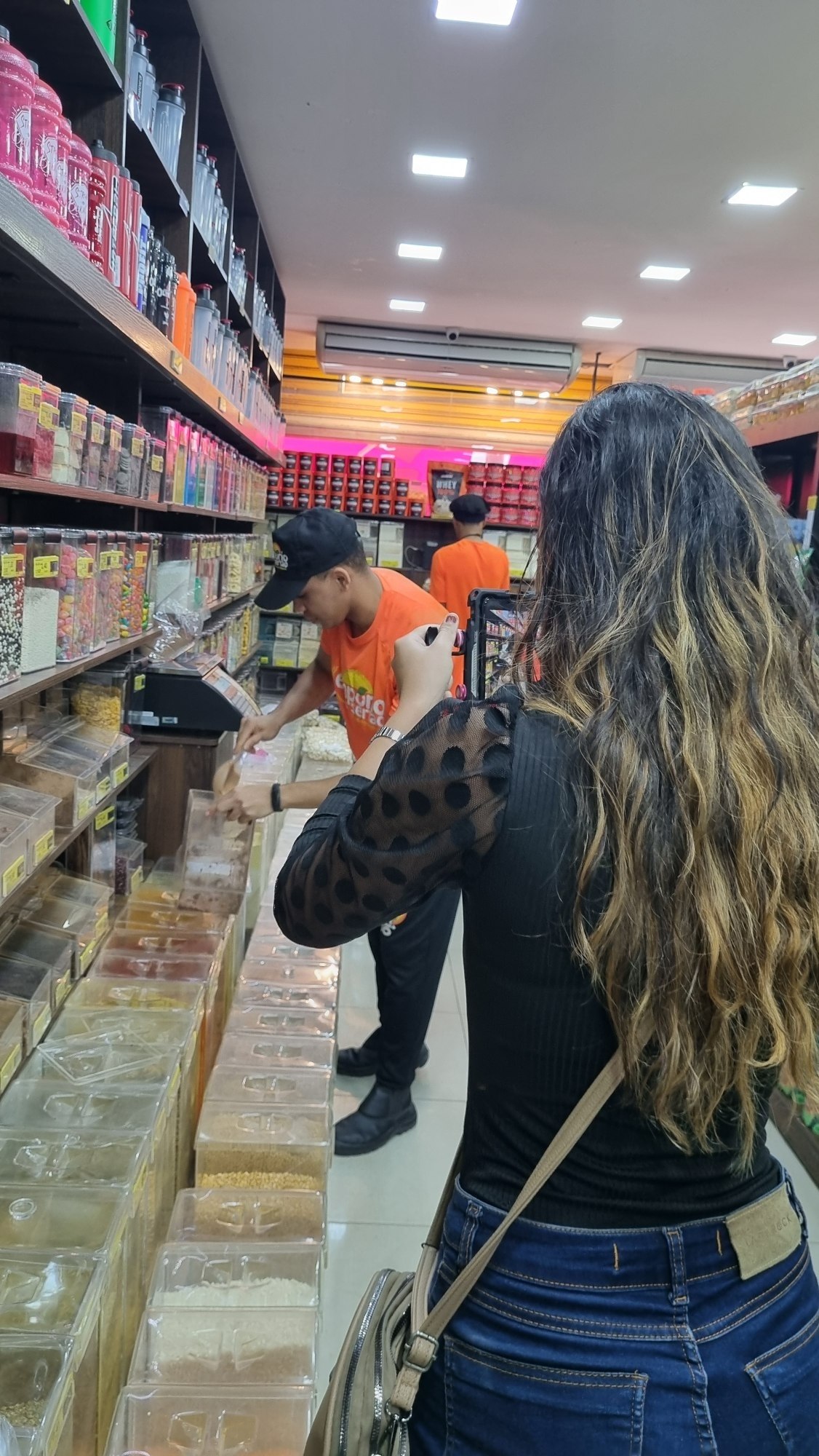 Operação da Agora Digital em comércio local